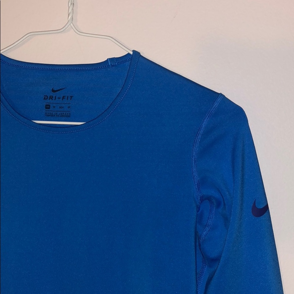NWOT! XS Nike Dri-fit long sleeve